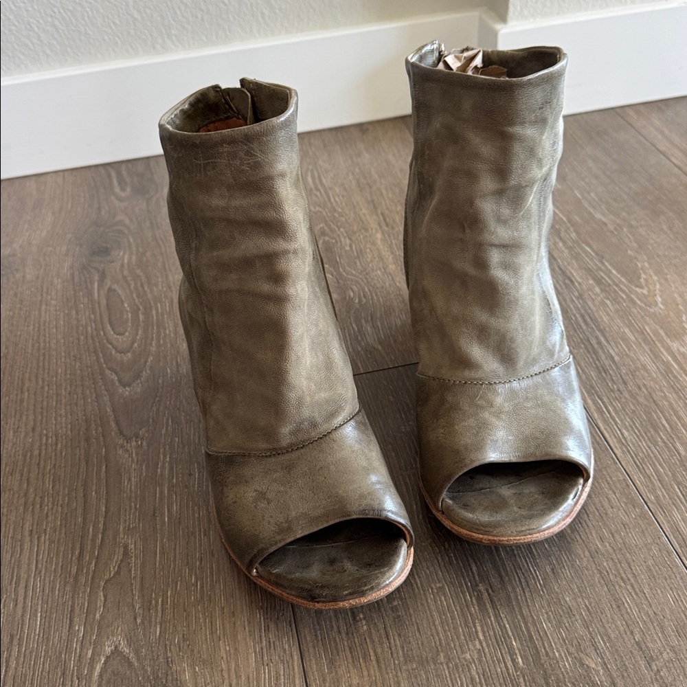 A.S. 98 Green Leather Peep Toe Heels Size 40 - Picture 2 of 6